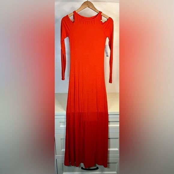 NWT- Urban Outfitters Silence + Noise Xandra Knit Cold Shoulder Maxi Dress - Med - Picture 4 of 6
